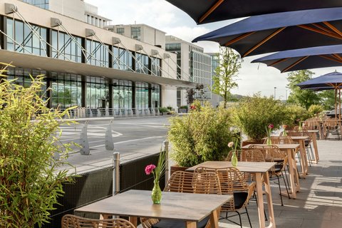 Sheraton Brussels Airport Hotel — photo 1