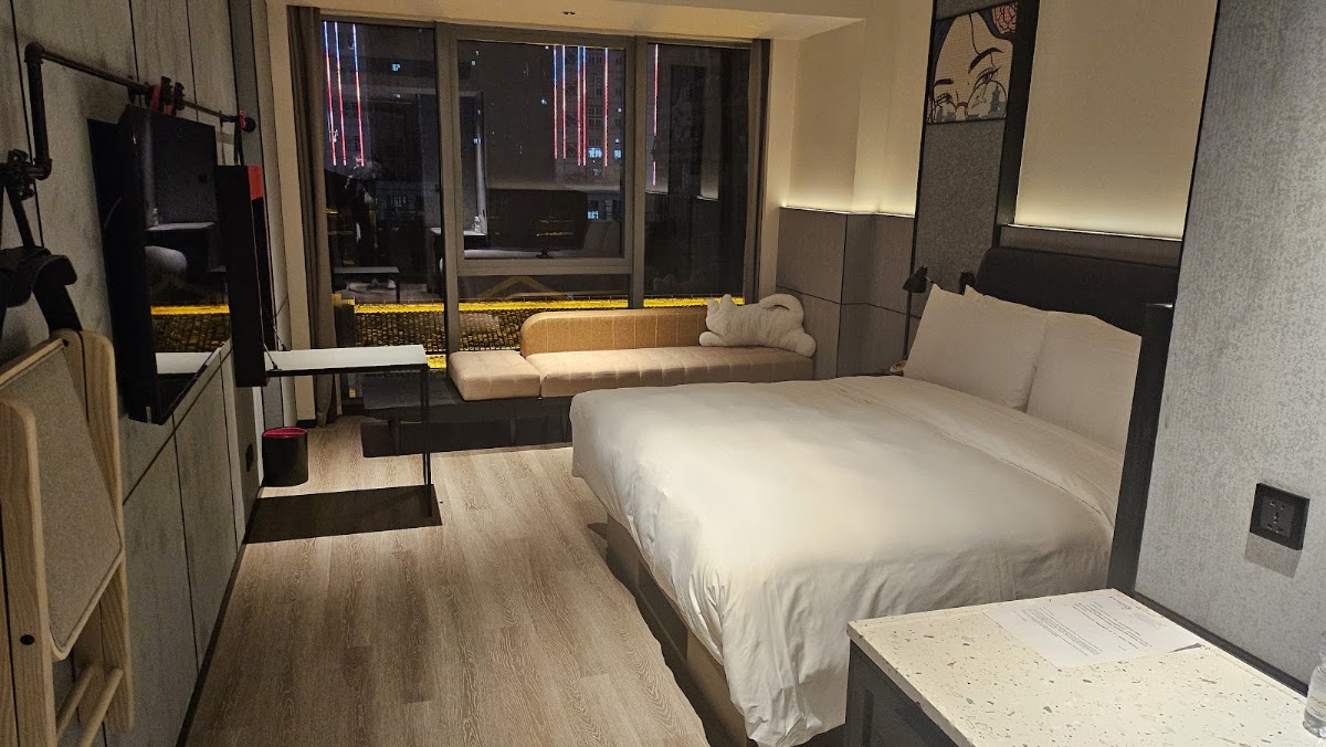 Moxy Ningbo Old Bund — photo 3