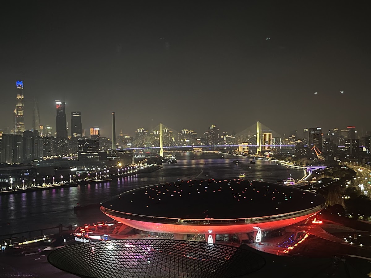 Thompson Shanghai Expo — photo 1
