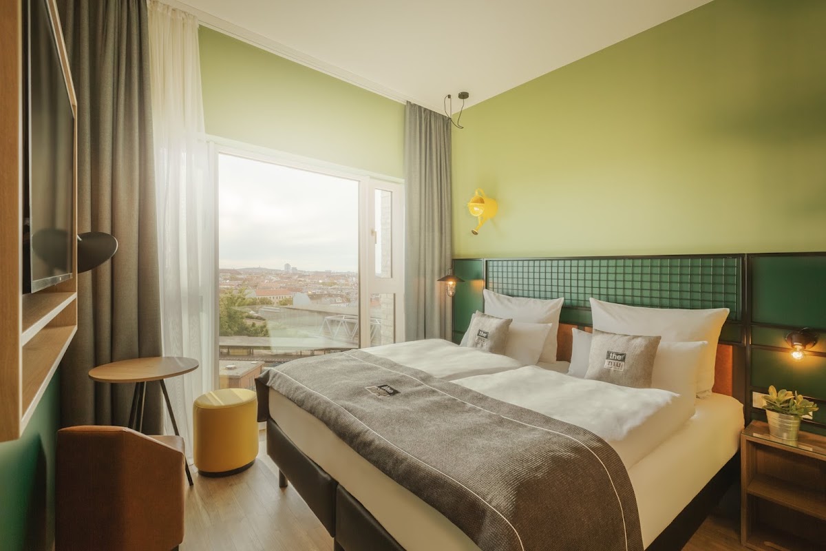 Holiday Inn - the niu, Dwarf Berlin Schoneberg — photo 2