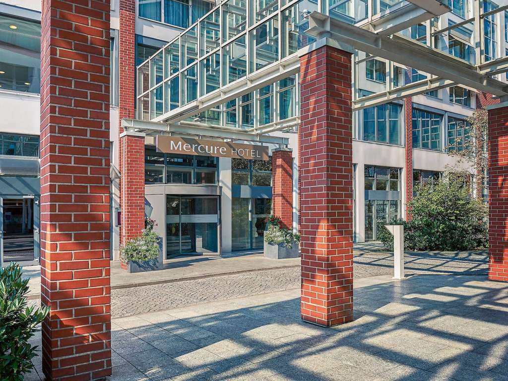 Mercure Hotel Berlin Tempelhof — photo 1