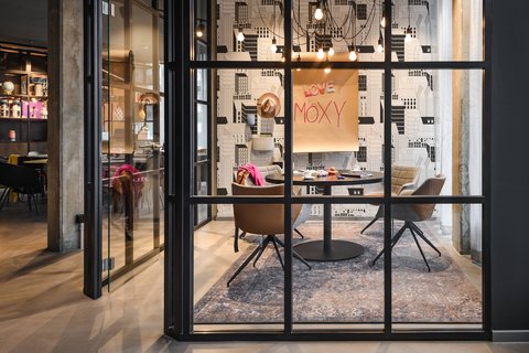 MOXY Hotel Dresden Neustadt — photo 3
