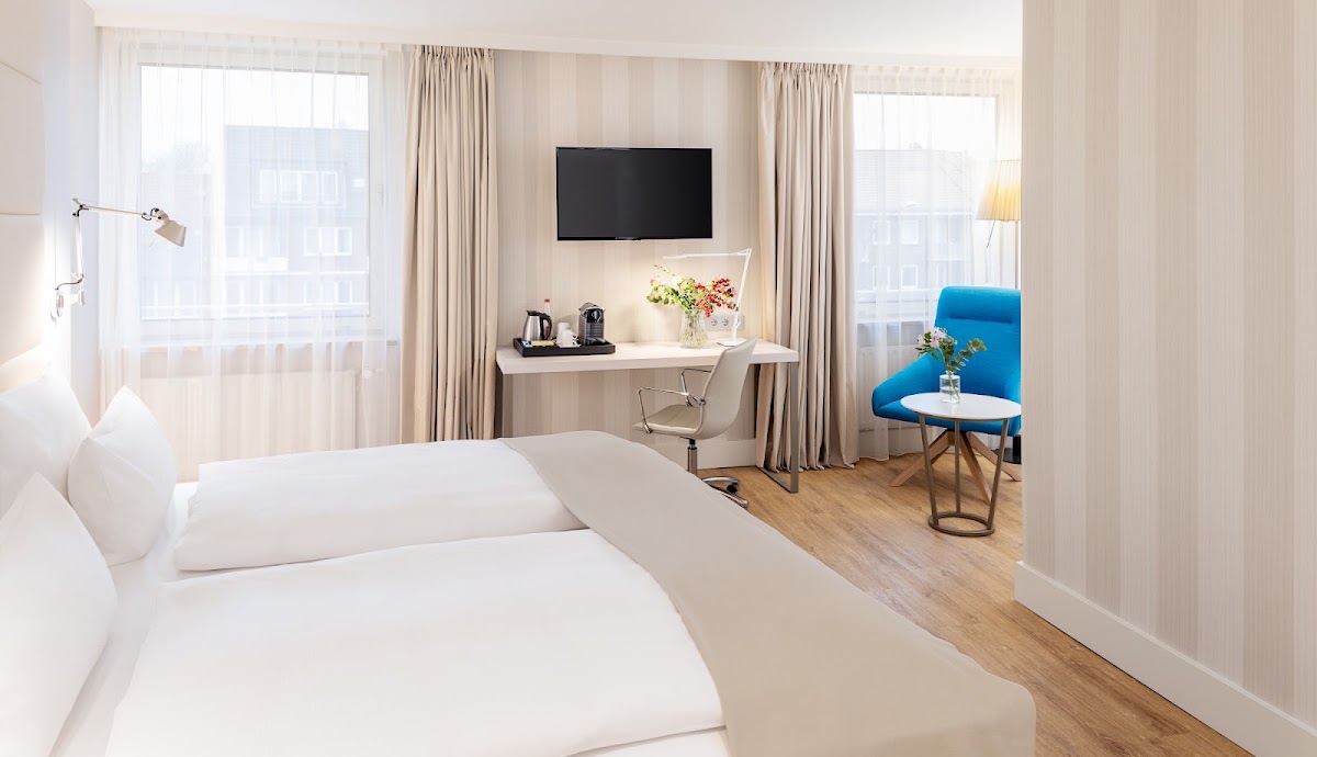 Hotel NH Hamburg Mitte — photo 2
