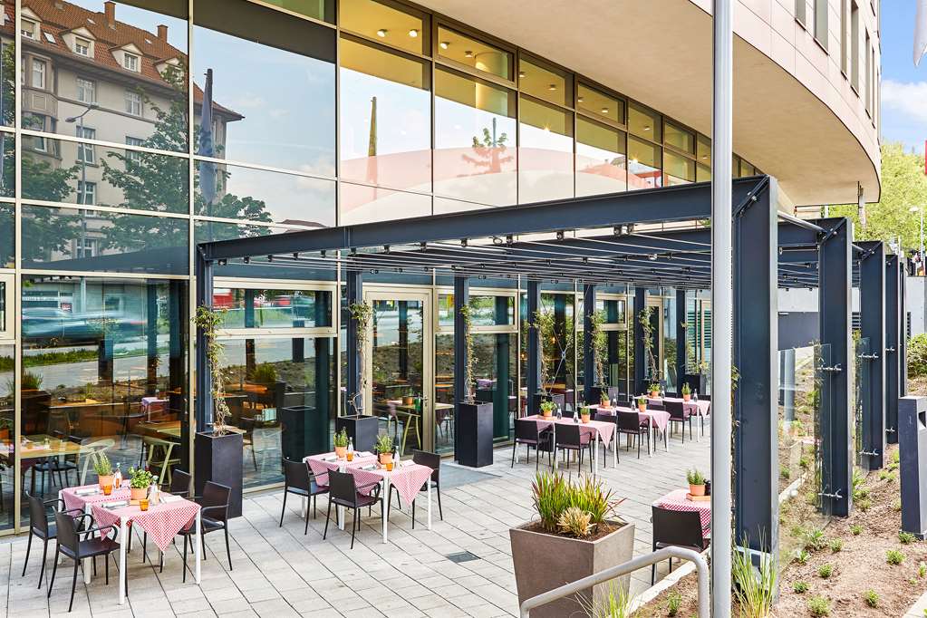 Park Inn Stuttgart — photo 1