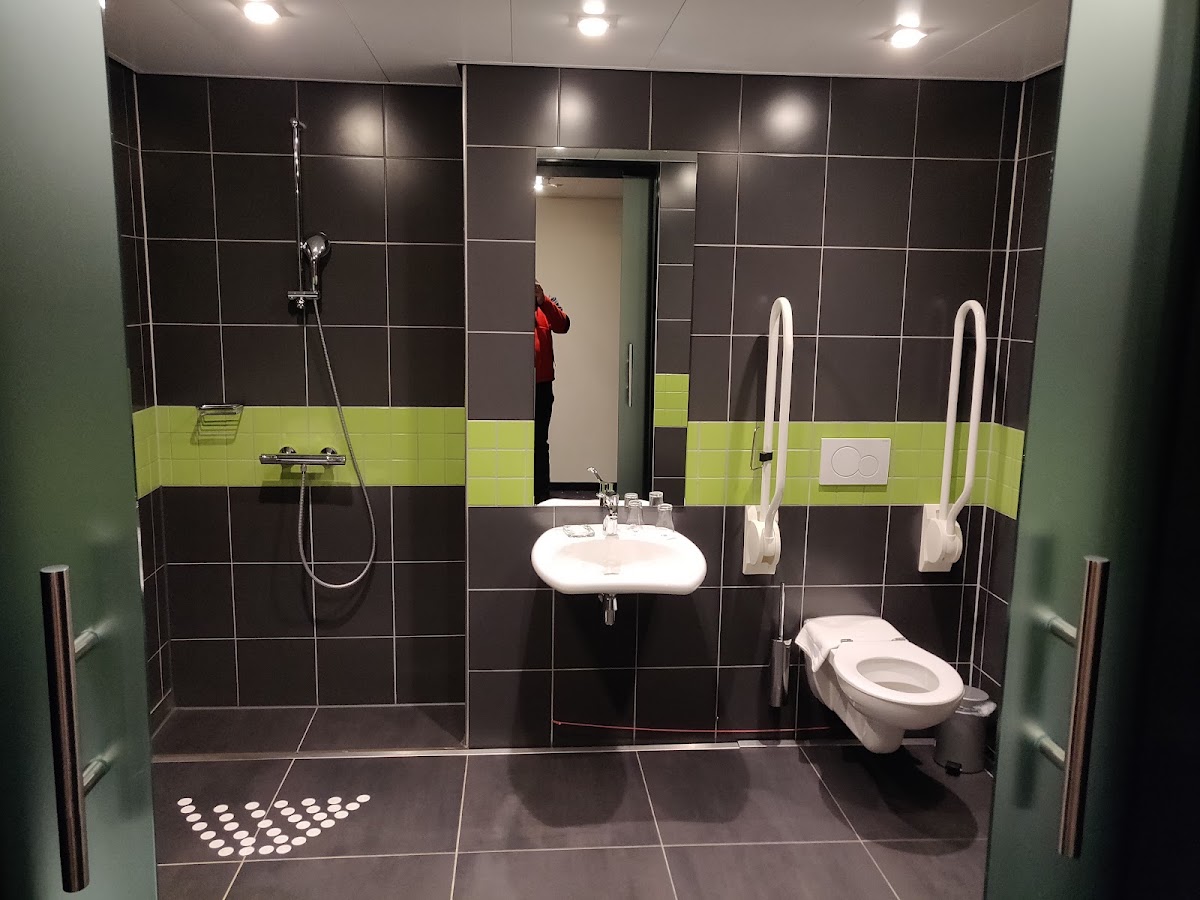 Tulip Inn Eindhoven Airport — photo 3