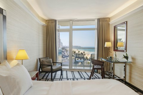 Renaissance Tel Aviv Hotel — photo 2