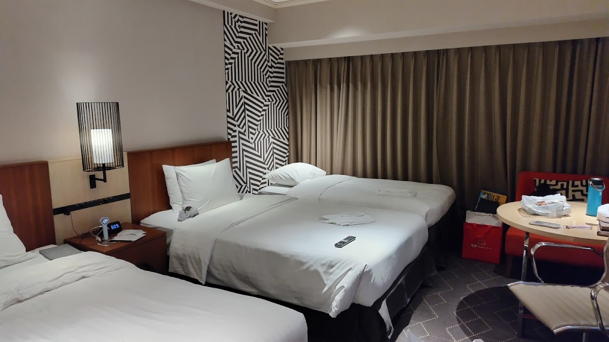 Courtyard by Marriott Shin-Osaka Station — photo 2
